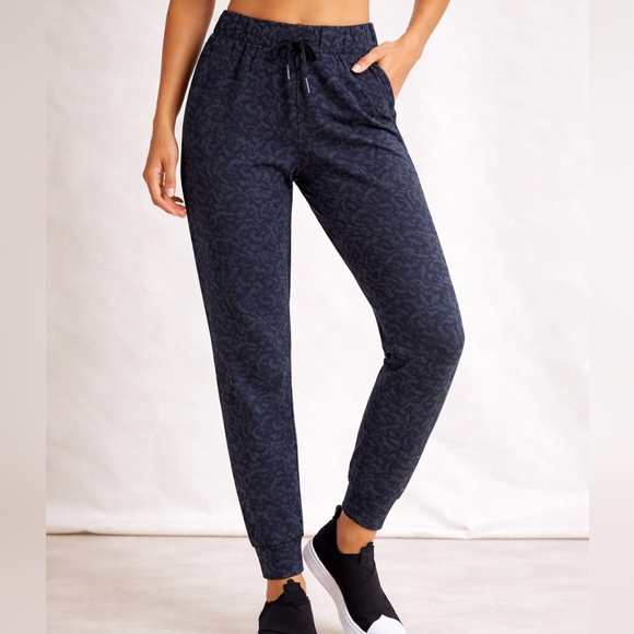 CRZ YOGA Pants - CRZ Yoga Navy Blue Camo Print Stretch Joggers